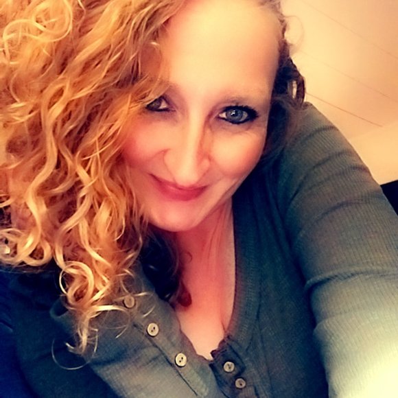 Meet your Posher, Crystal - Picture 4 of 5